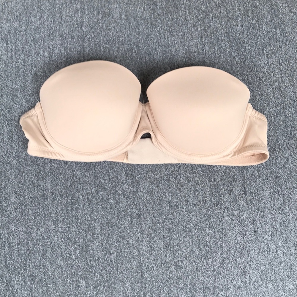 PINK (Victoria’s Secret) strapless push-up bra